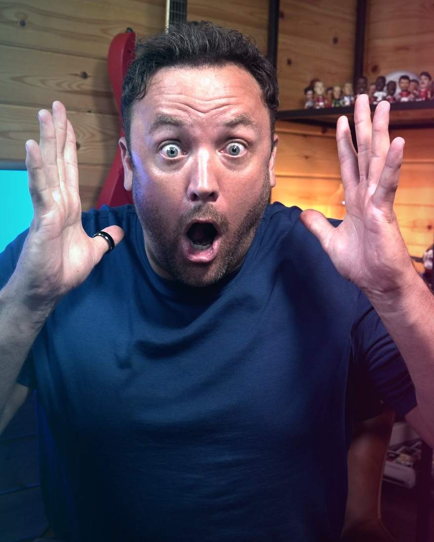 Kyle Perry, hands up in shock